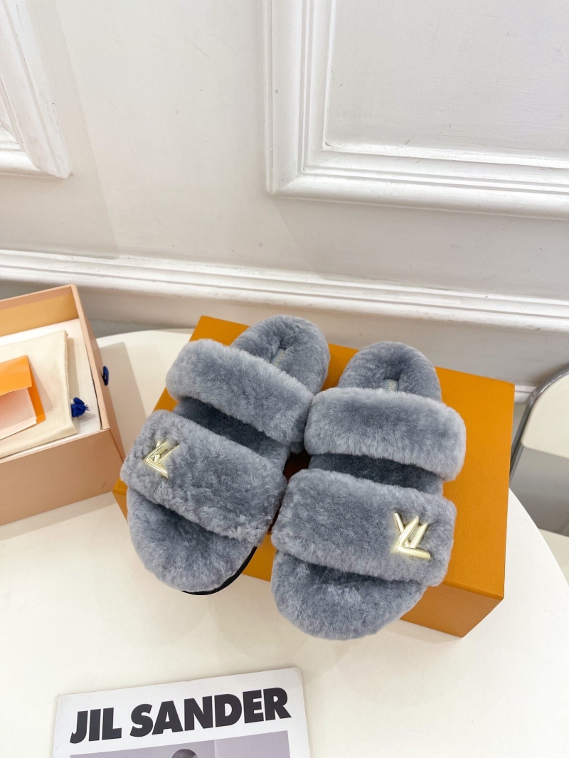 Louis Vuitton Slippers